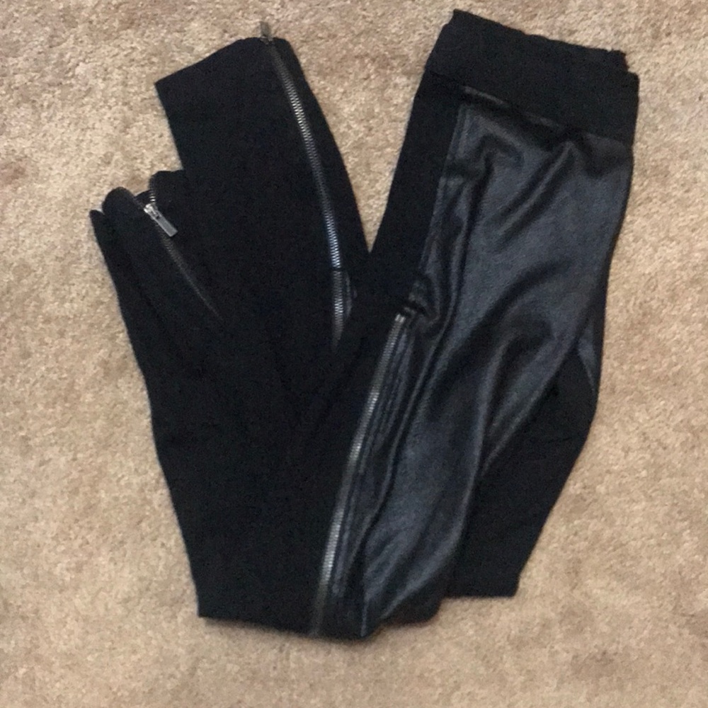 Leather like leggings great style ! Sale